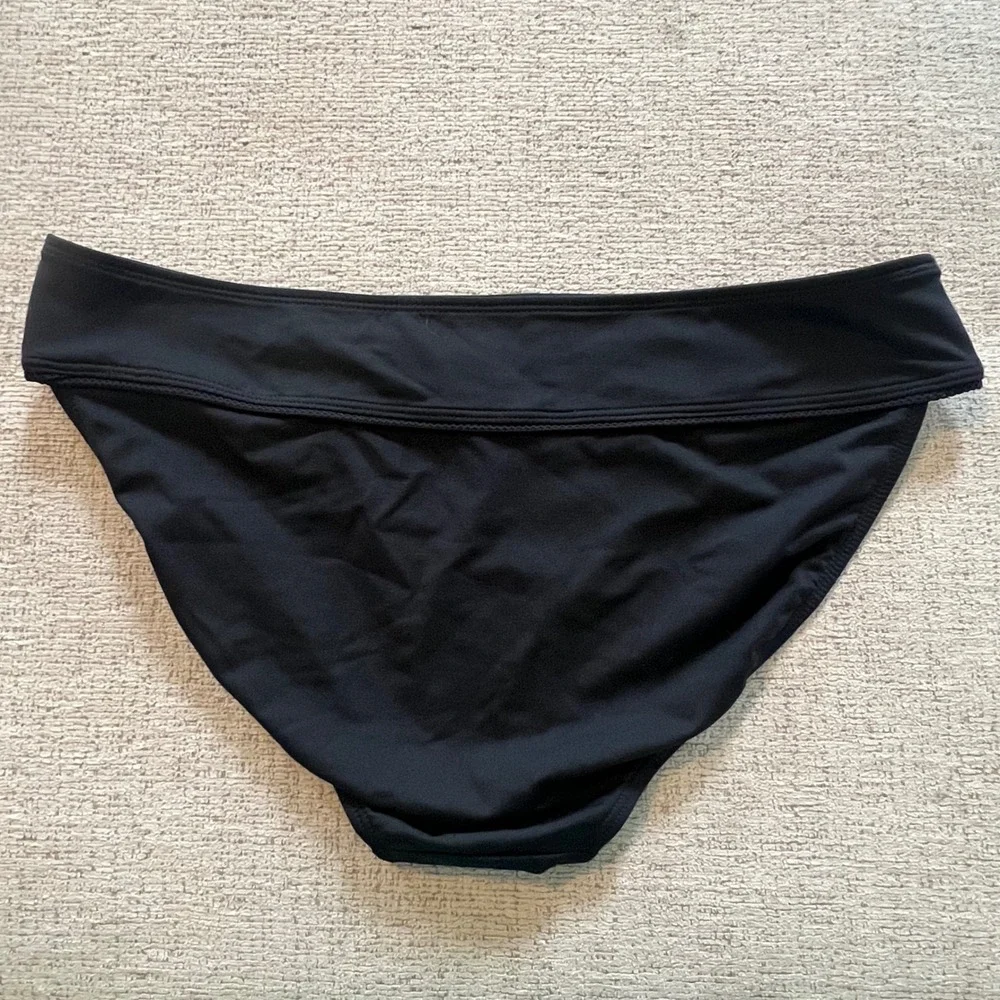 Athleta Womens Purple Rash Guard Top M and‎ Black Bikini Bottoms L Swim Set